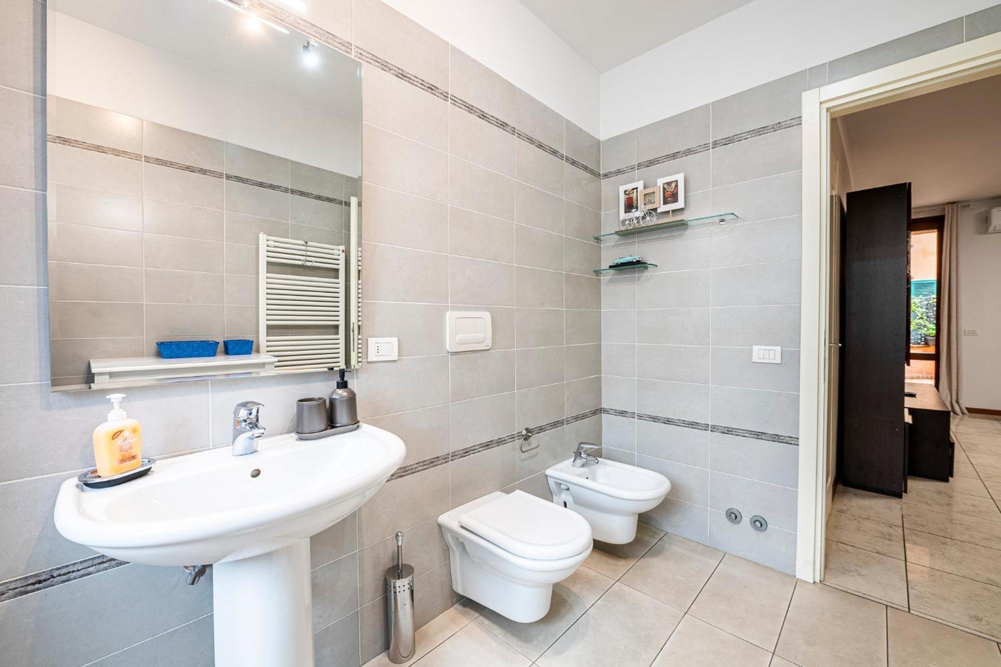 "Once Upon A Time" Cherubini Palace Thematic Apartments Free Parking Florence Exterior photo