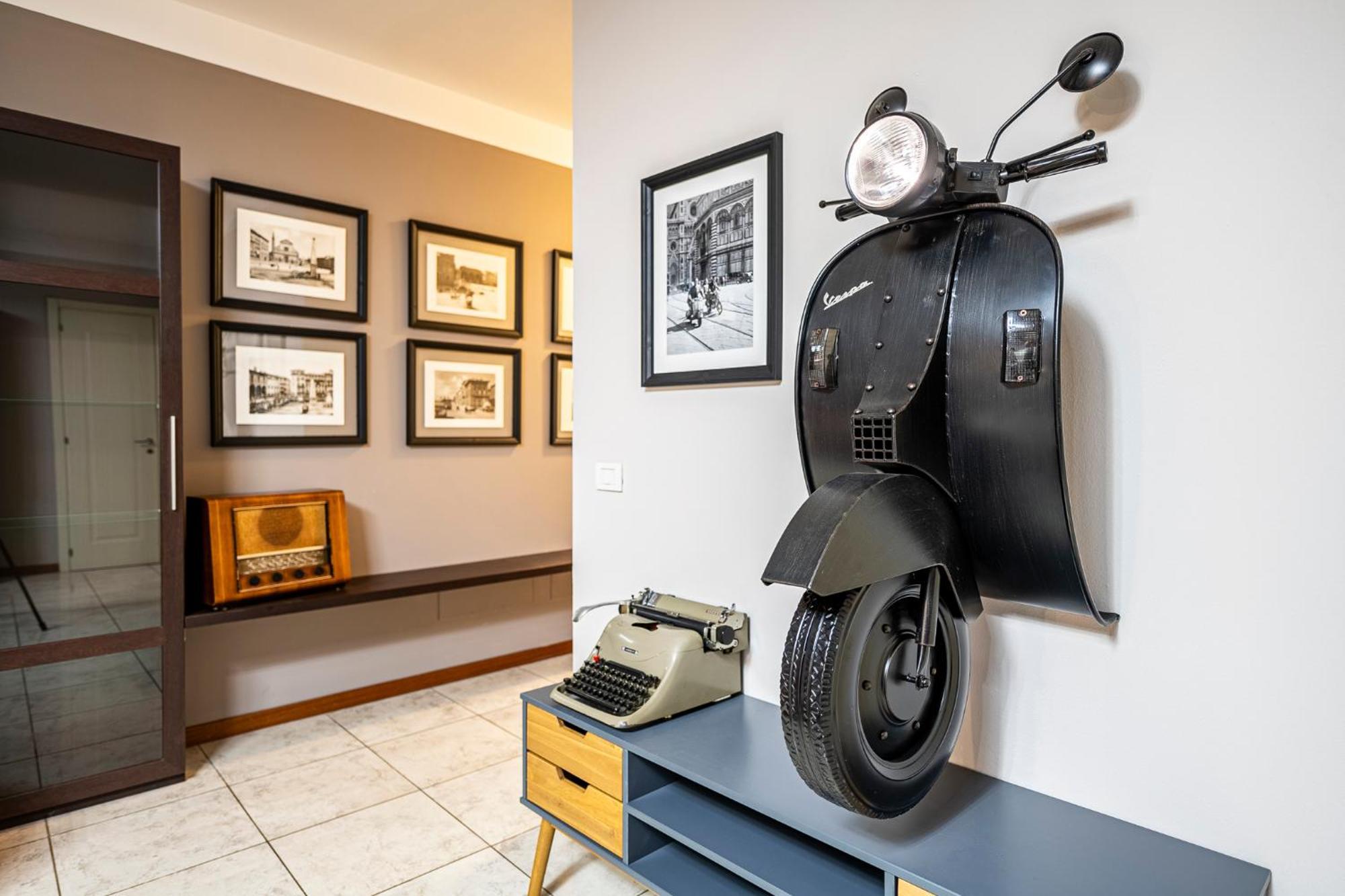 "Once Upon A Time" Cherubini Palace Thematic Apartments Free Parking Florence Exterior photo